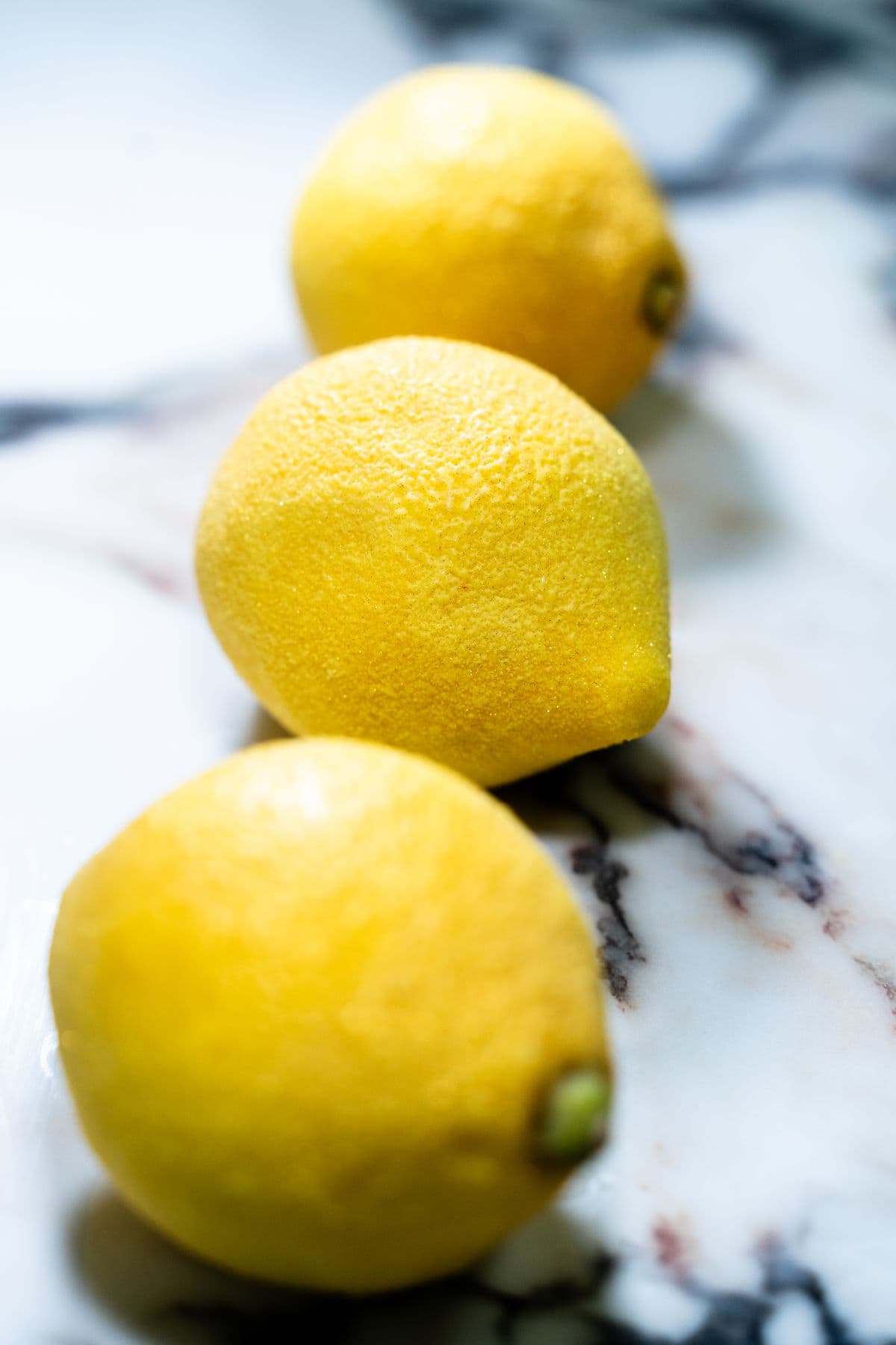 Limón on marble